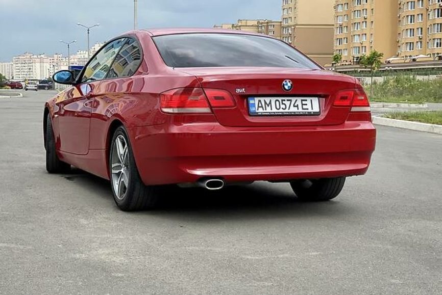 BMW 320 2008