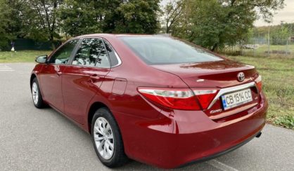 Toyota Camry 2015