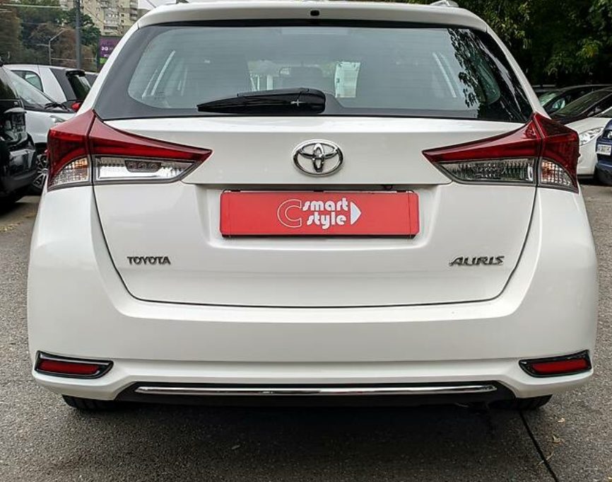 Toyota Auris 2016