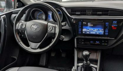 Toyota Auris 2016