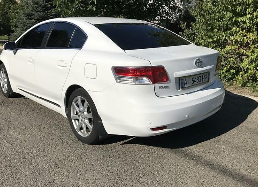 Toyota Avensis 2011