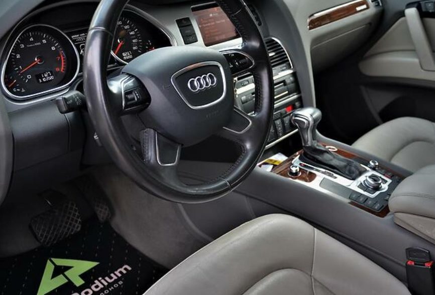 Audi Q7 2012