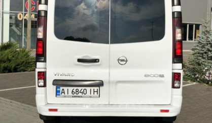 Opel Vivaro пасс. 2015