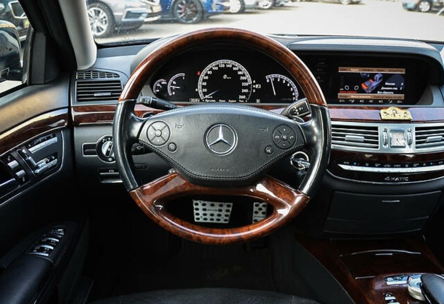 Mercedes-Benz S 500 2010