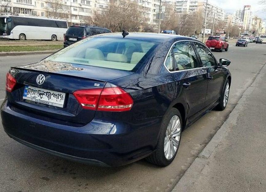 Volkswagen Passat B7 2012