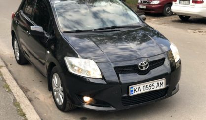 Toyota Auris 2012