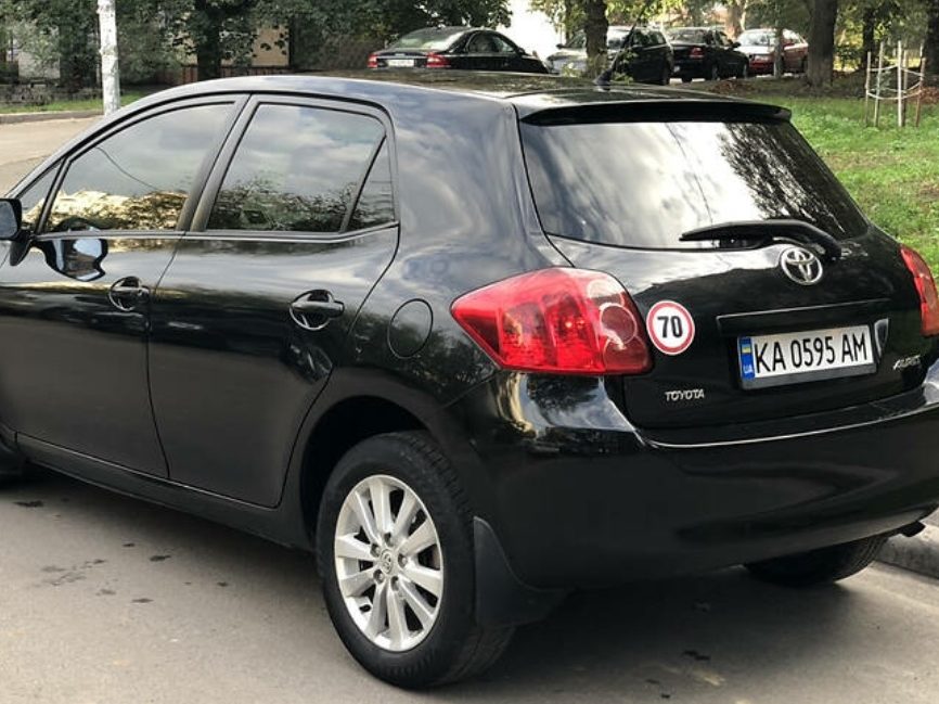 Toyota Auris 2012