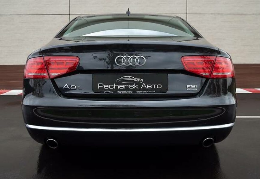 Audi A8 2012