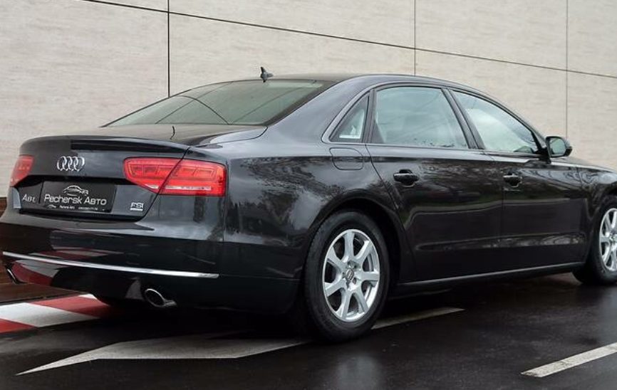 Audi A8 2012