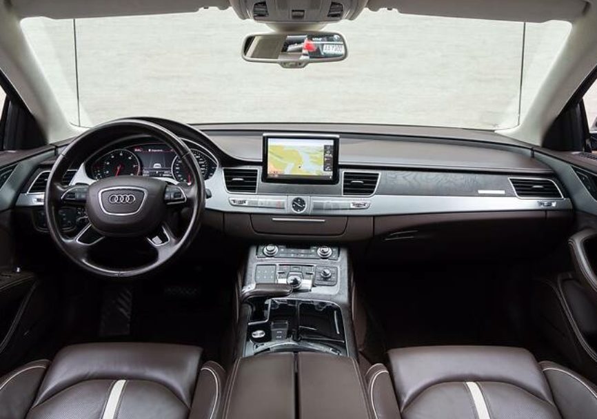 Audi A8 2012