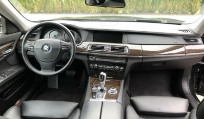 BMW 740 2010