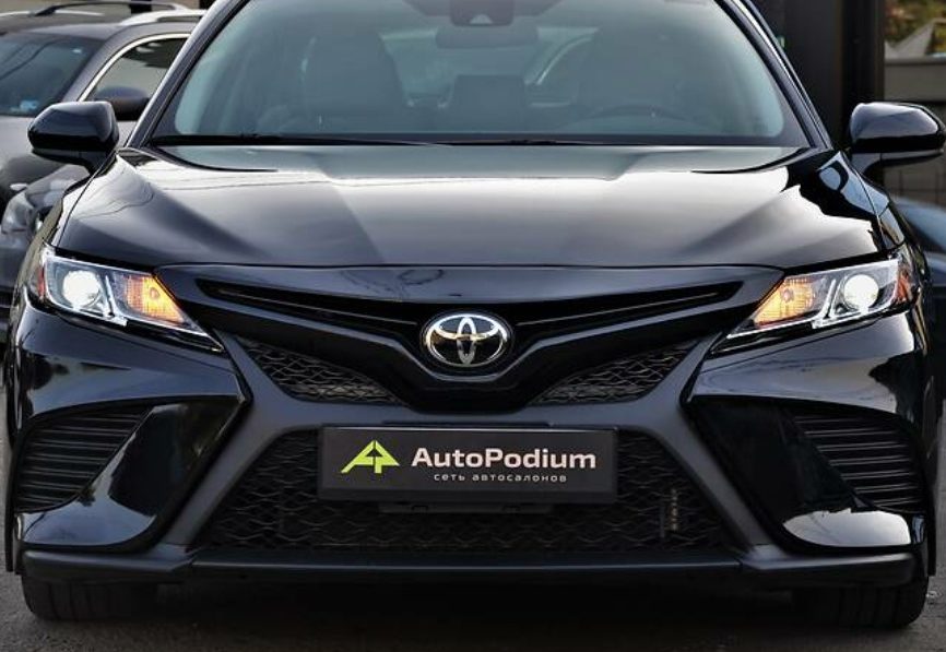 Toyota Camry 2019