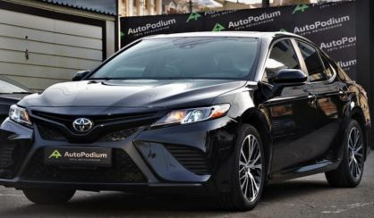 Toyota Camry 2019