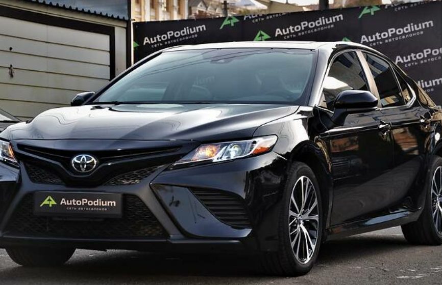 Toyota Camry 2019