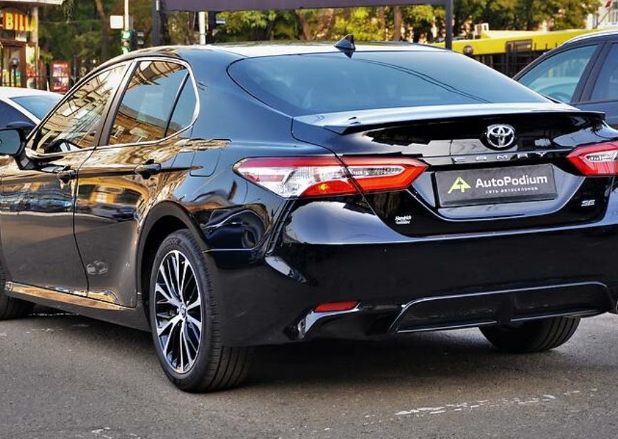 Toyota Camry 2019