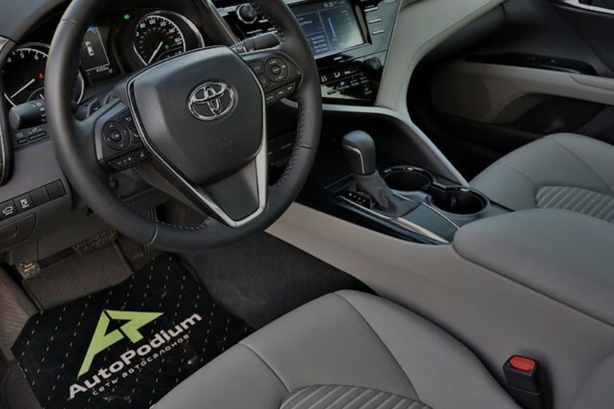 Toyota Camry 2019