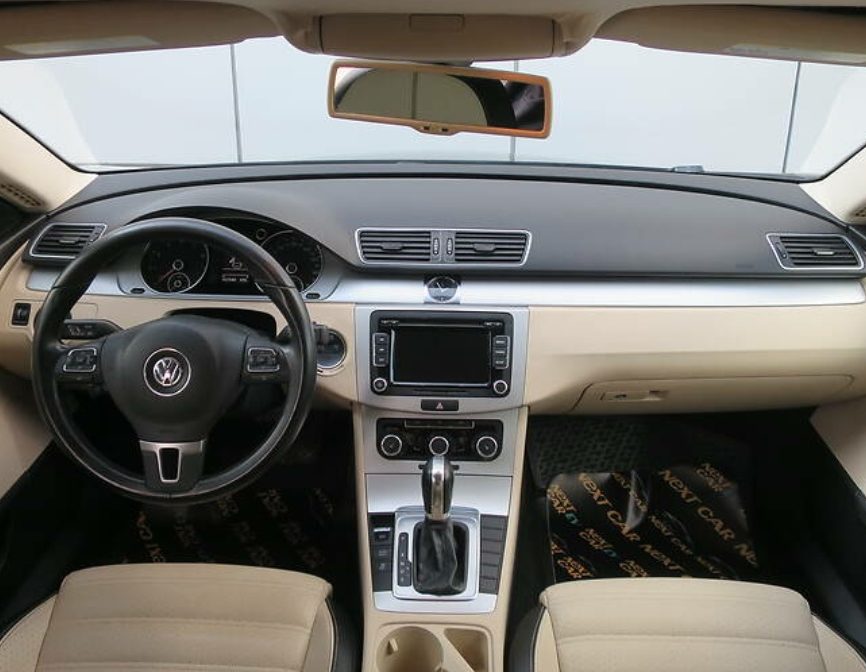 Volkswagen CC 2011