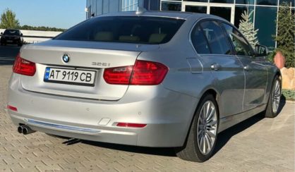 BMW 328 2012