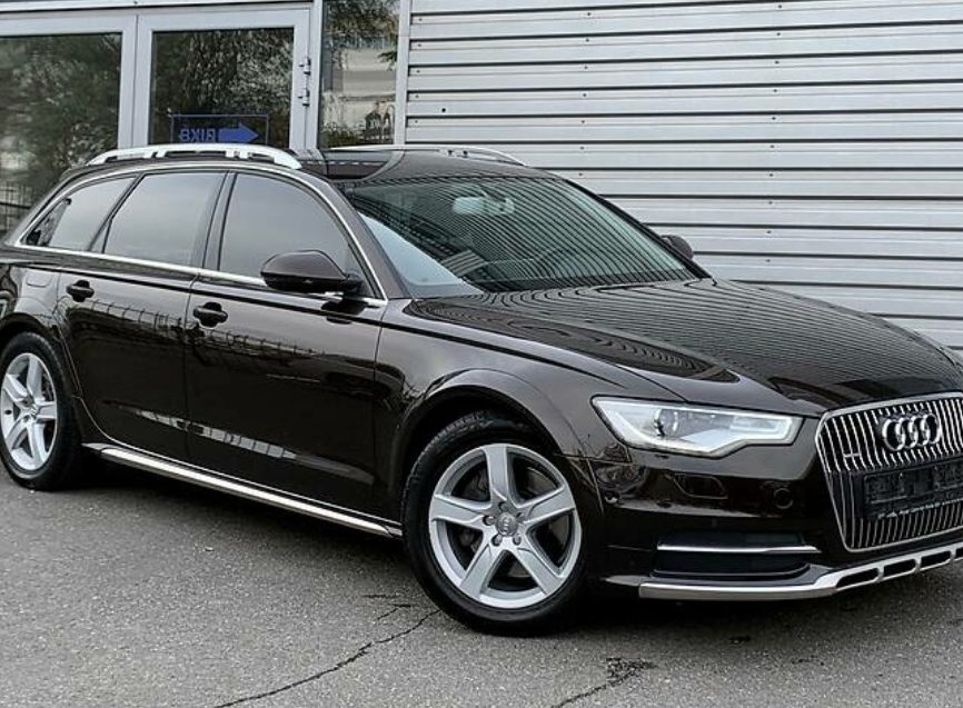 Audi A6 Allroad 2012