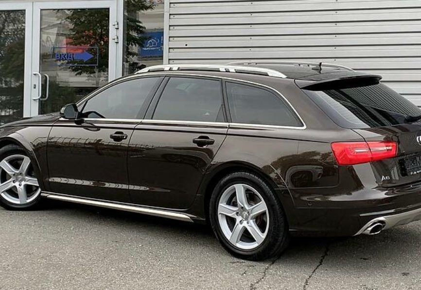 Audi A6 Allroad 2012