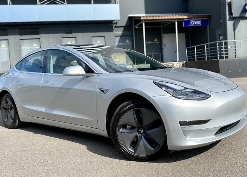 Tesla Model 3 2019