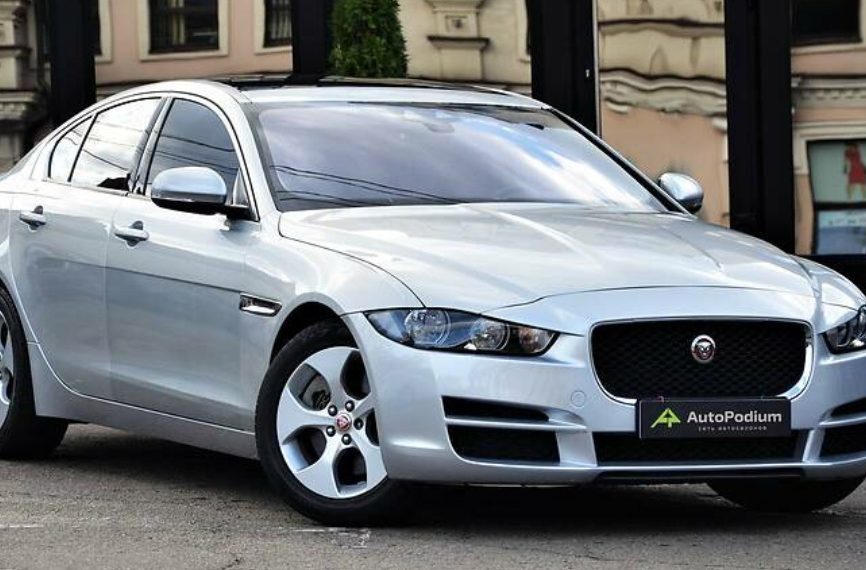 Jaguar XE 2016