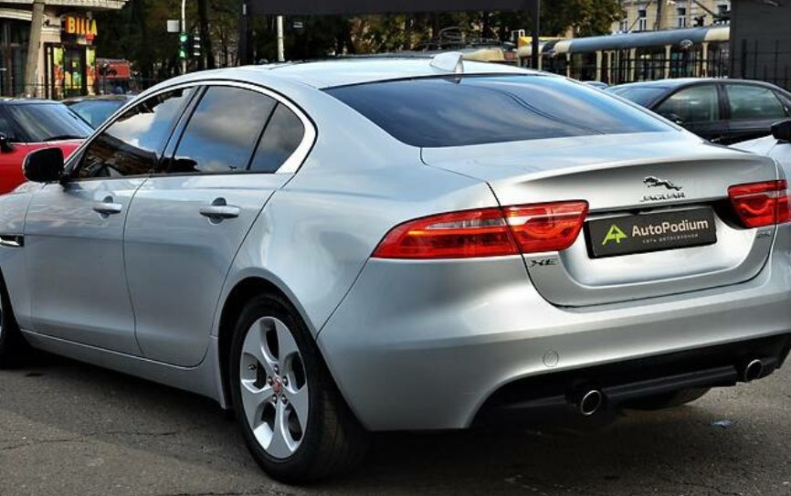 Jaguar XE 2016