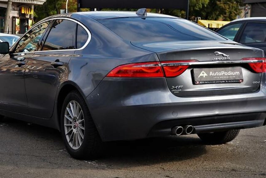 Jaguar XF 2016