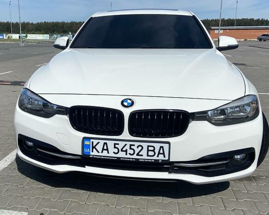 BMW 328 2016