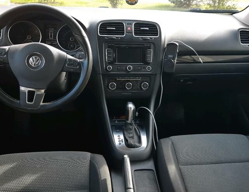 Volkswagen Golf VI 2011