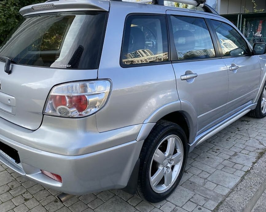 Mitsubishi Outlander 2008