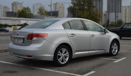 Toyota Avensis 2011