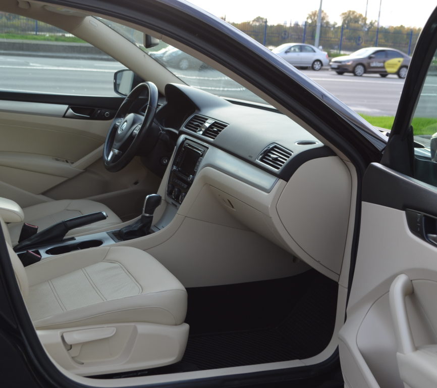 Volkswagen Passat B7 2013