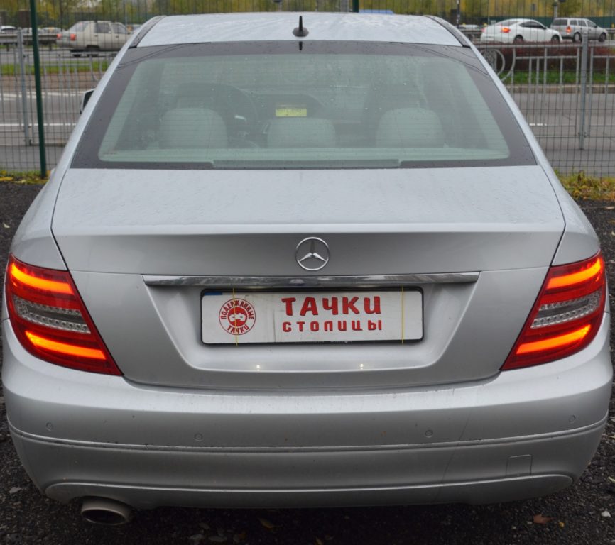 Mercedes-Benz C-Class 2011