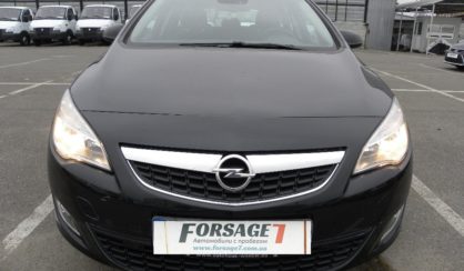 Opel Astra 2012