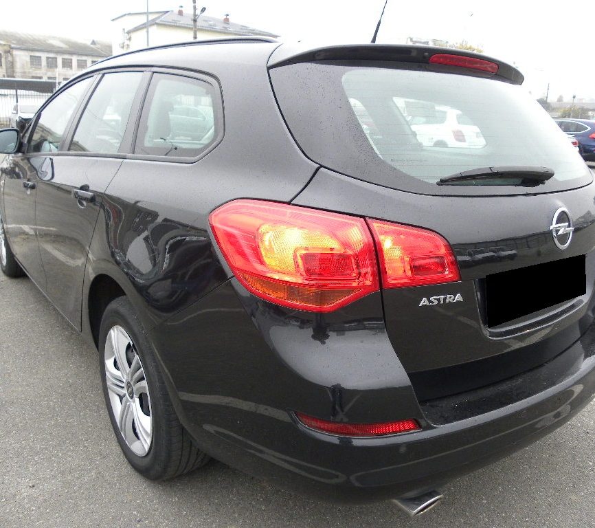 Opel Astra 2012