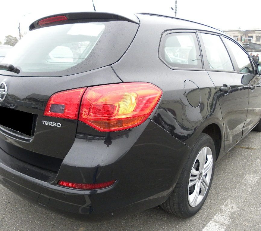 Opel Astra 2012