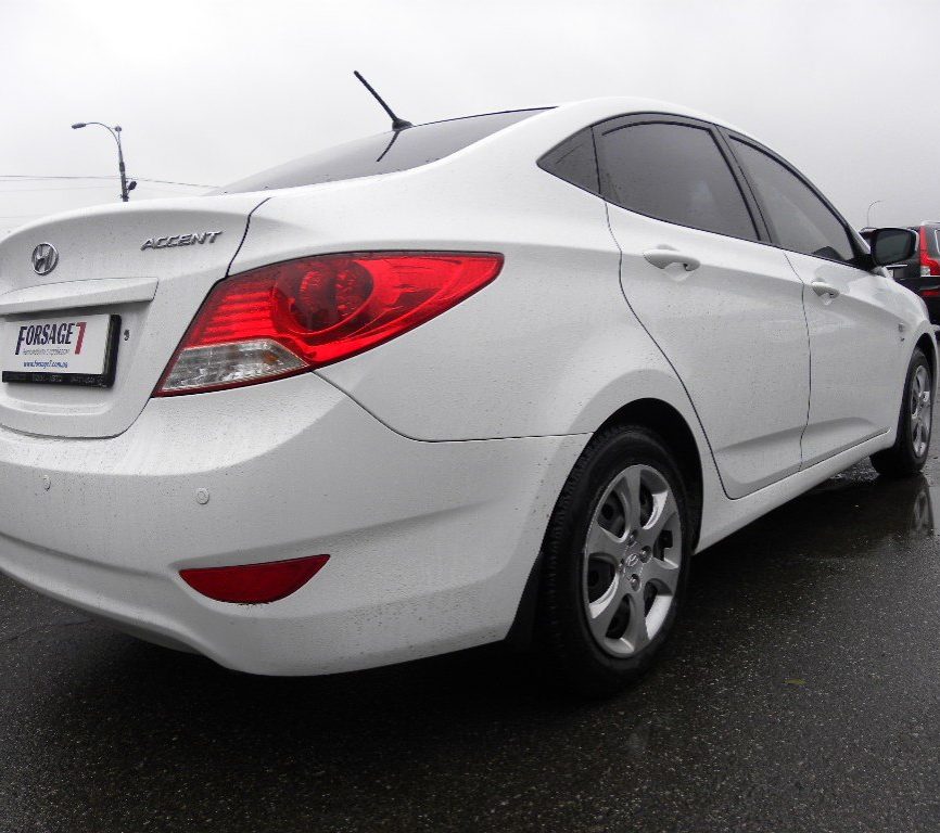 Hyundai Accent 2012