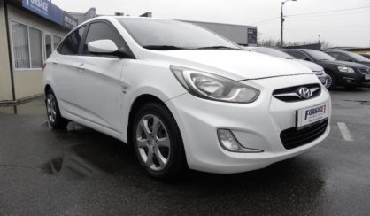 Hyundai Accent 2012