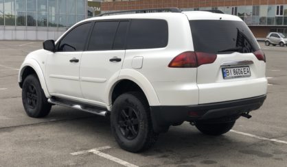 Mitsubishi Pajero Sport 2011