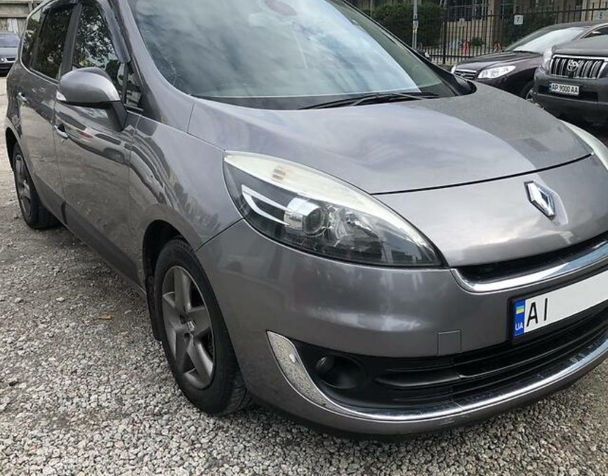 Renault Grand Scenic 2012