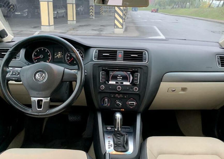 Volkswagen Jetta 2012