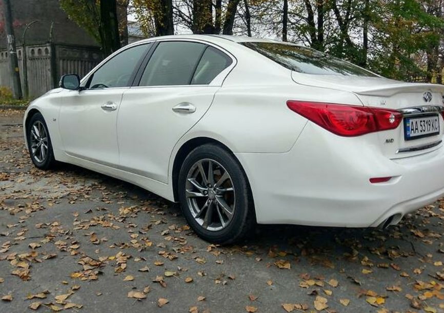 Infiniti Q50 2017