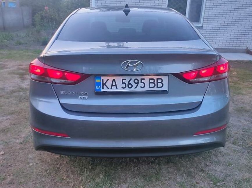 Hyundai Elantra 2016