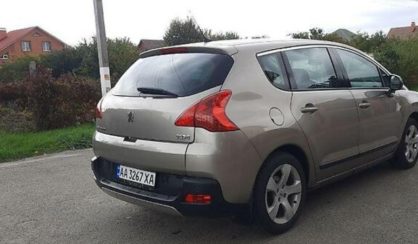 Peugeot 3008 2012