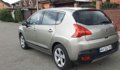 Peugeot 3008 2012