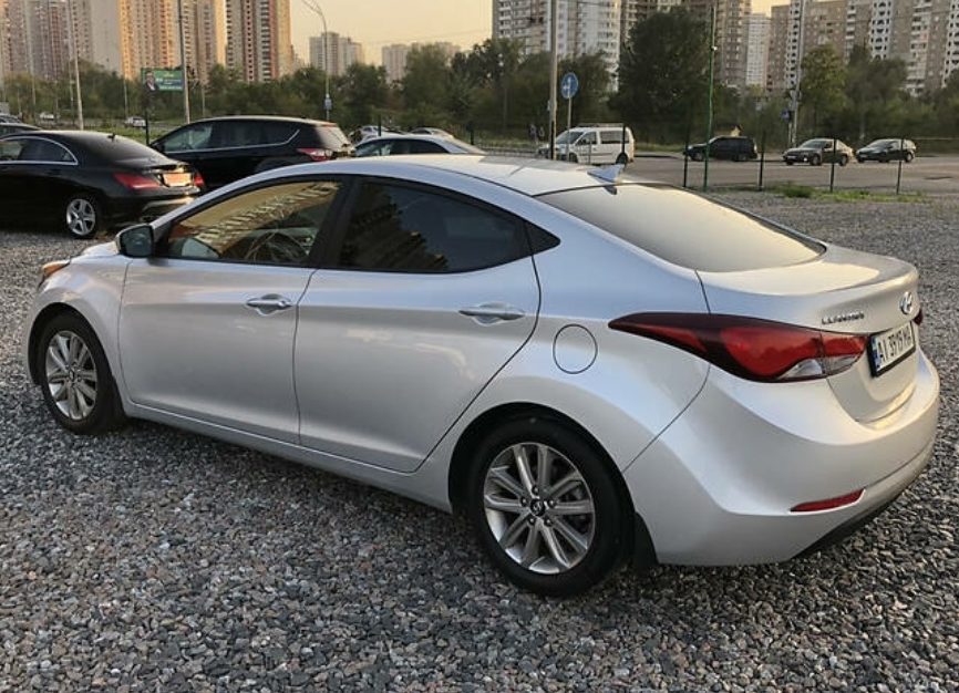 Hyundai Elantra 2015