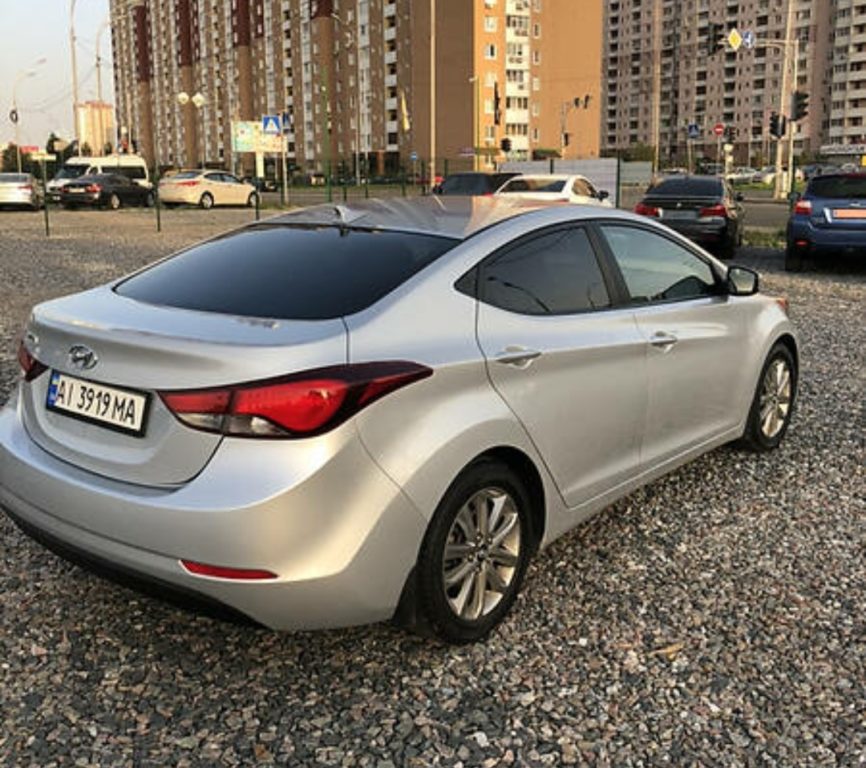 Hyundai Elantra 2015