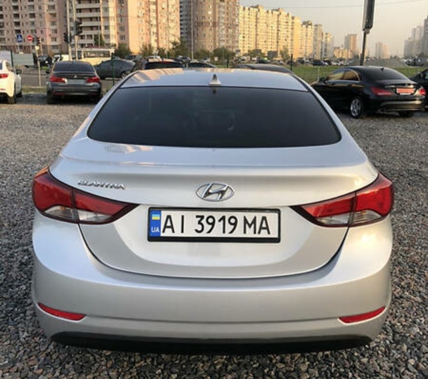 Hyundai Elantra 2015