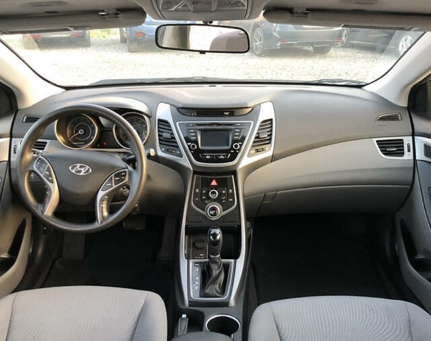 Hyundai Elantra 2015